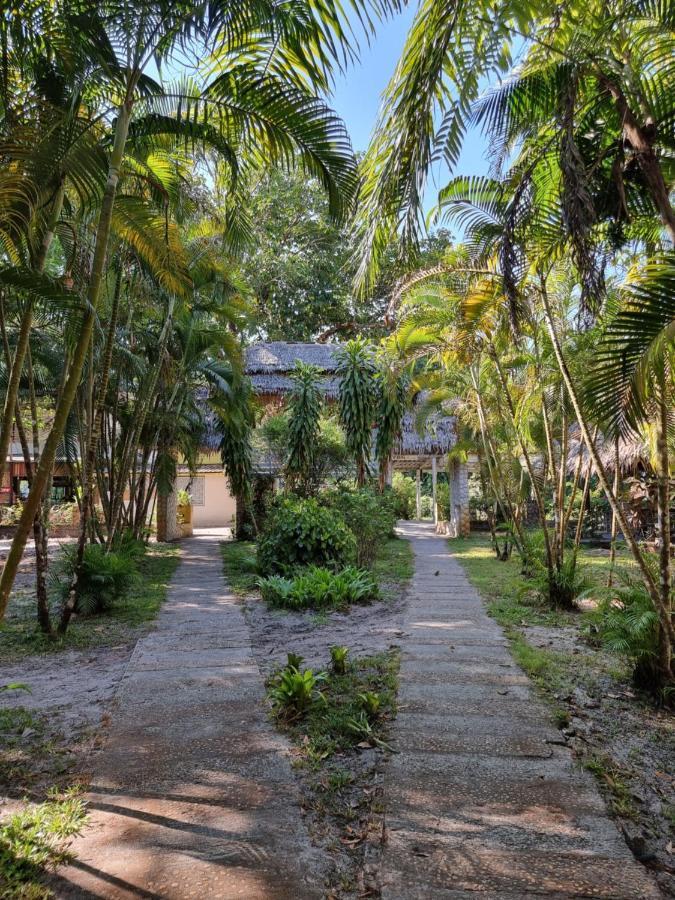 Phayam Cottage Resort パヤム島 エクステリア 写真