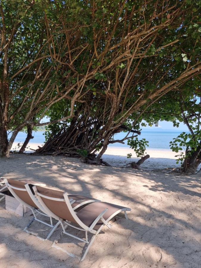 Phayam Cottage Resort パヤム島 エクステリア 写真