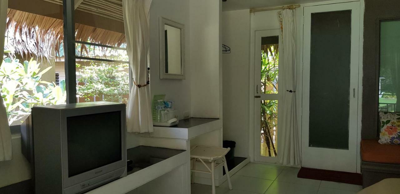 Phayam Cottage Resort パヤム島 エクステリア 写真